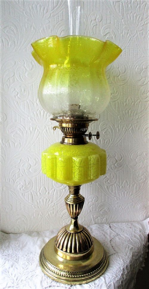 antique english victorian brass oil lamp