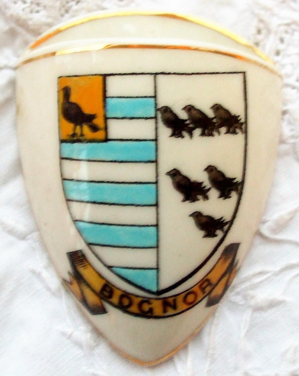 antique wh goss wall pocket bognor