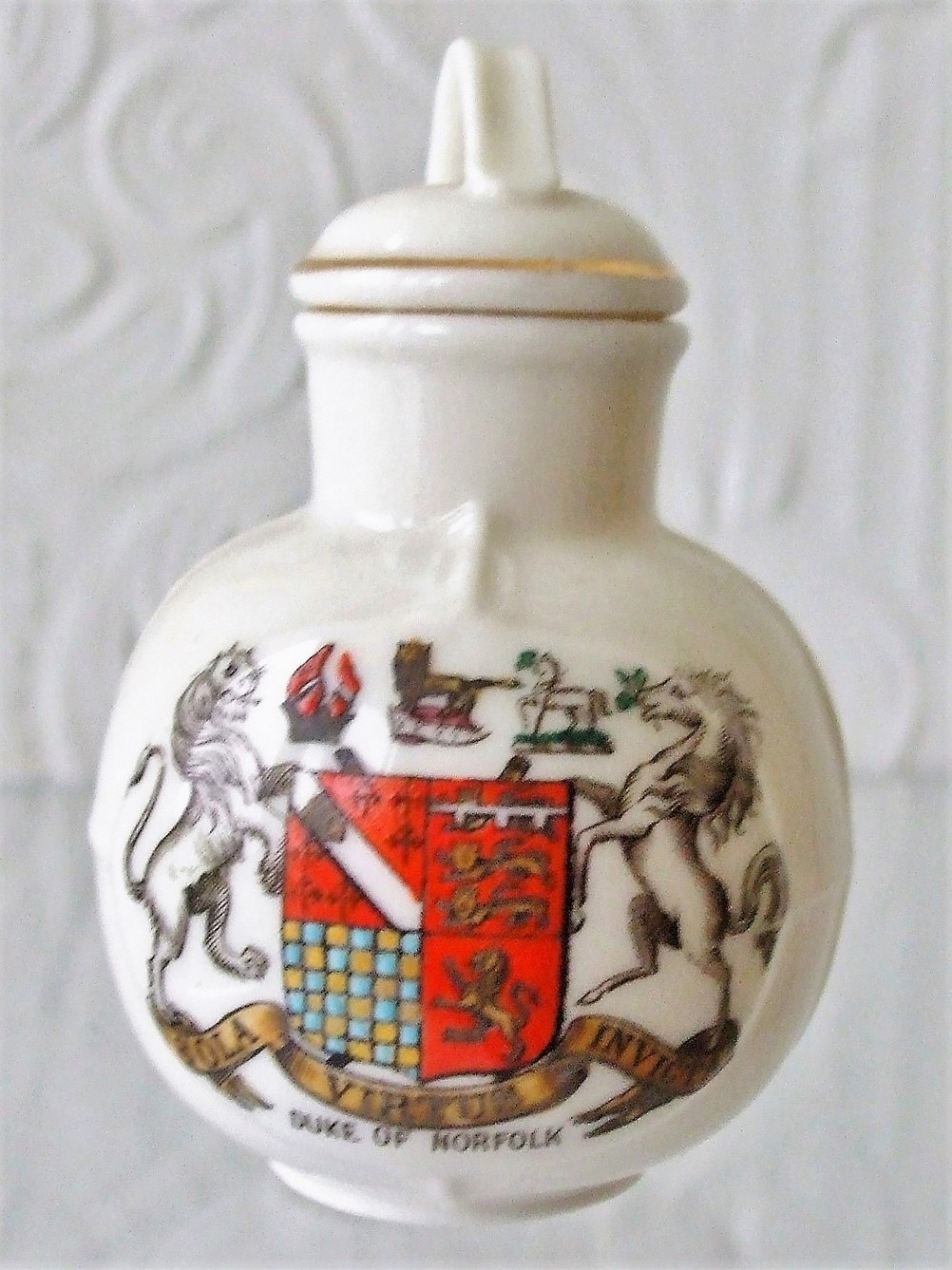 antique wh goss welsh milk can and lid acc no 287 duke of norfolk