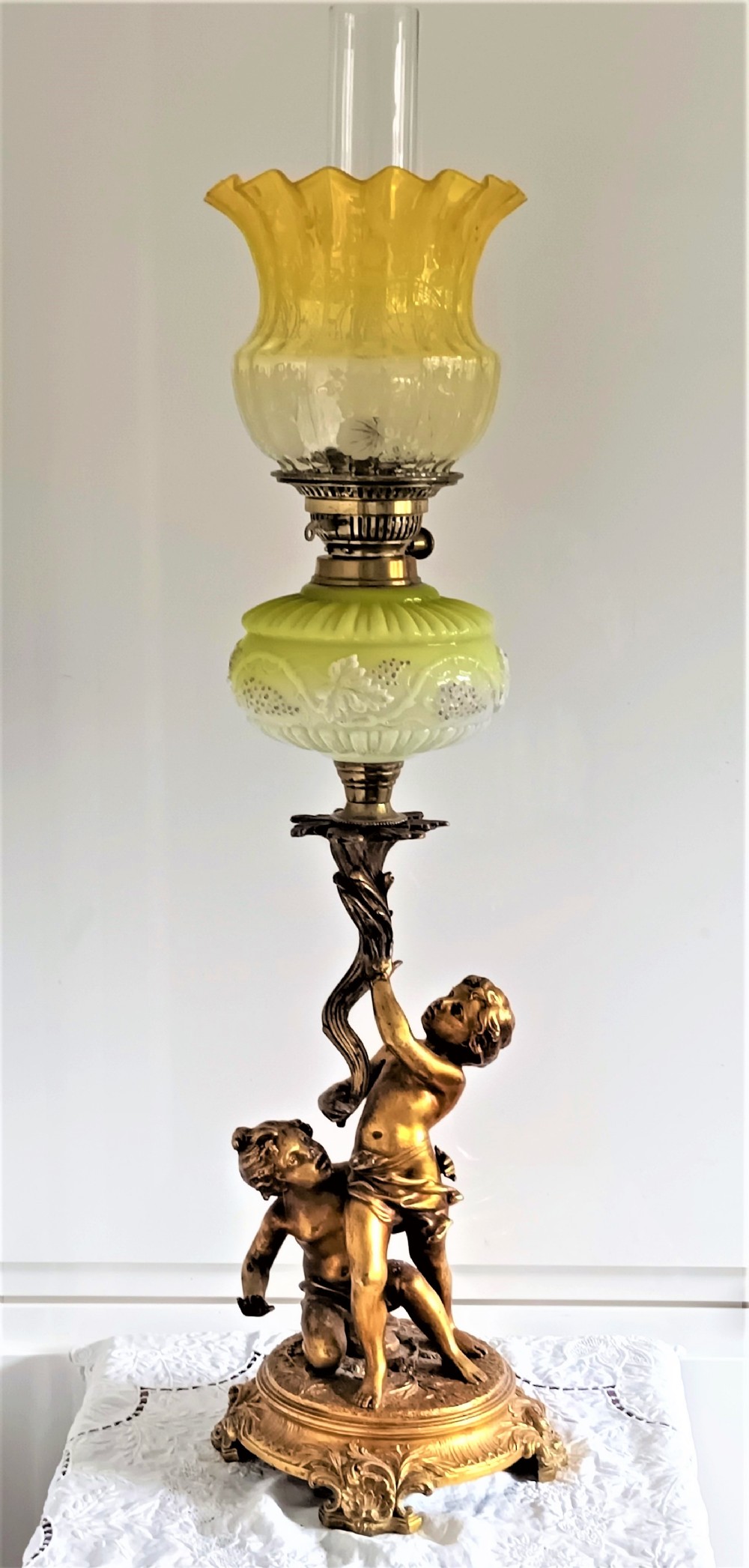 antique english victorian gilded oil lamp