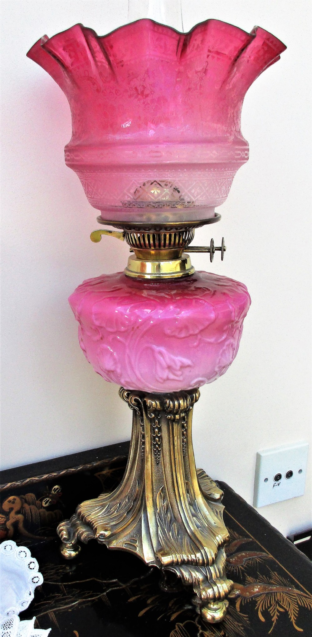 antique english victorian oil lamp
