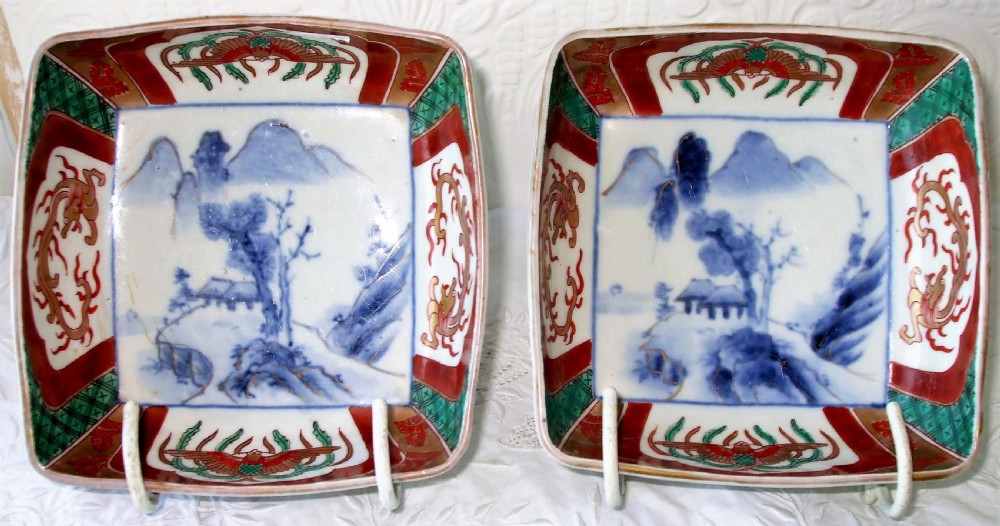 pair of antique japanese meiji period imari porcelain dishes