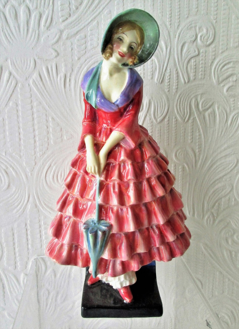 vintage royal doulton english porcelain figurine priscilla hn 1340